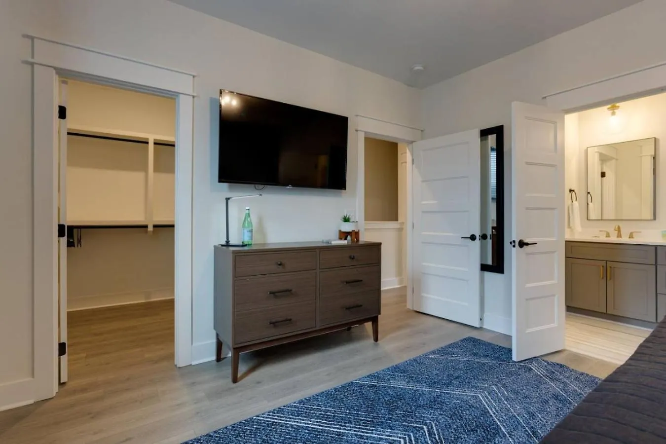 East Nashville Beauty Minutes To Downtown Holiday home